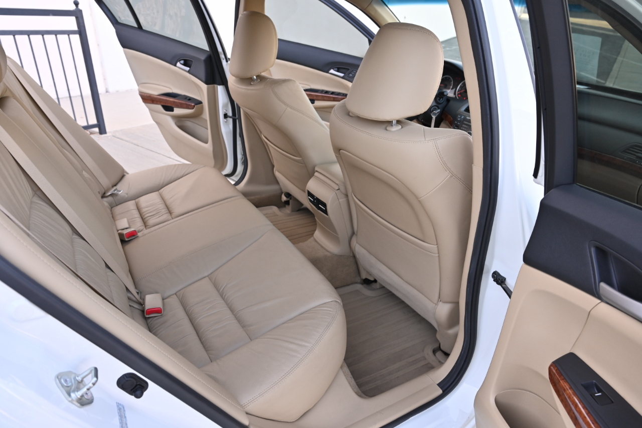 Honda Accord Sdn  2011