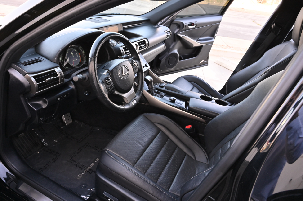 Lexus IS 350  2014