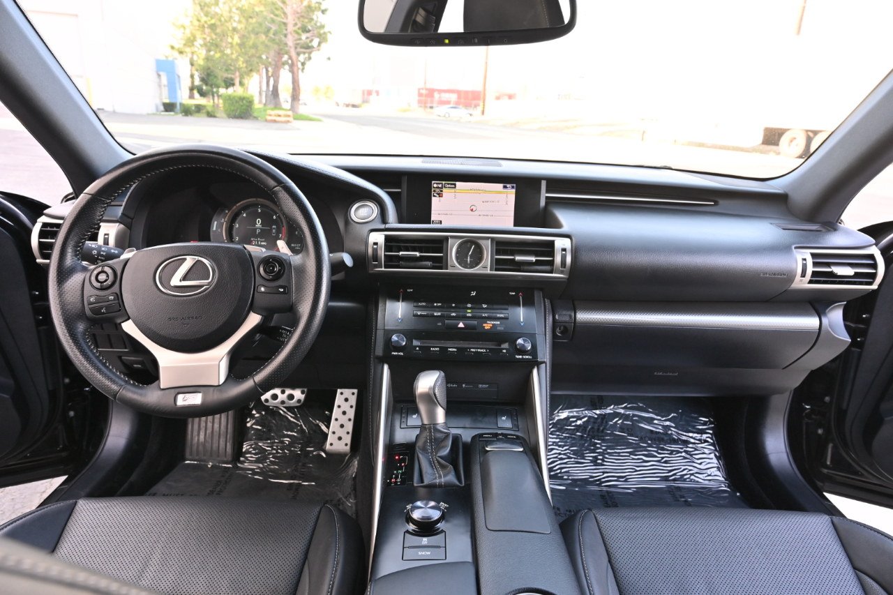 Lexus IS 350  2014