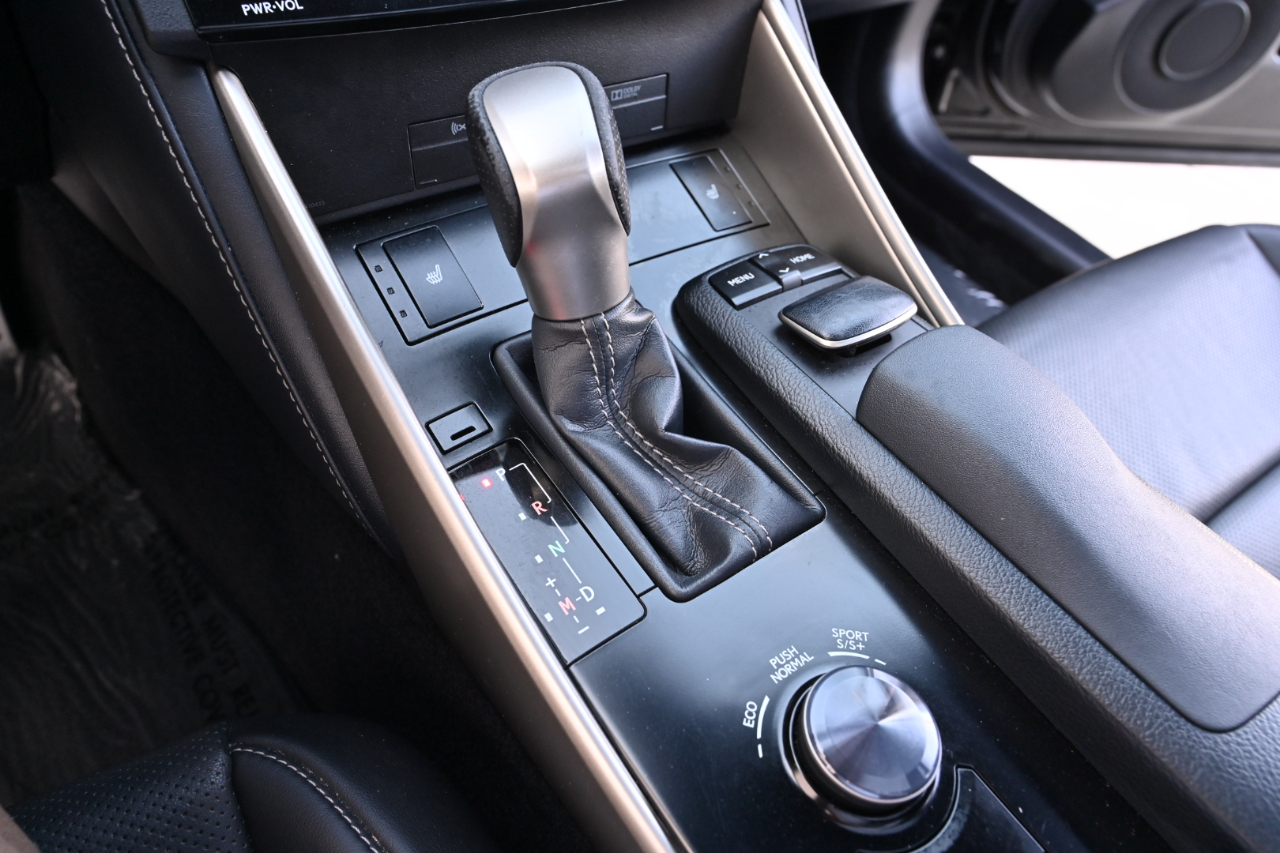 Lexus IS 350  2014