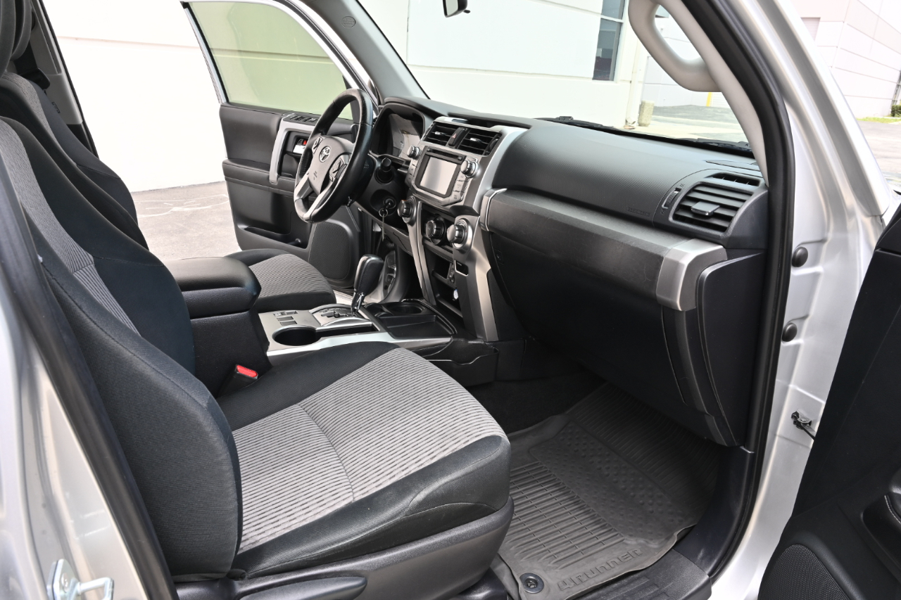 Toyota 4Runner  2015