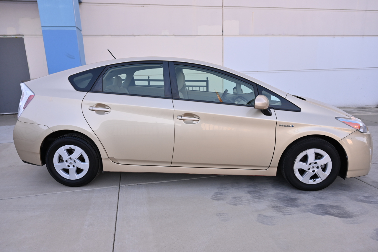 Toyota Prius  2011
