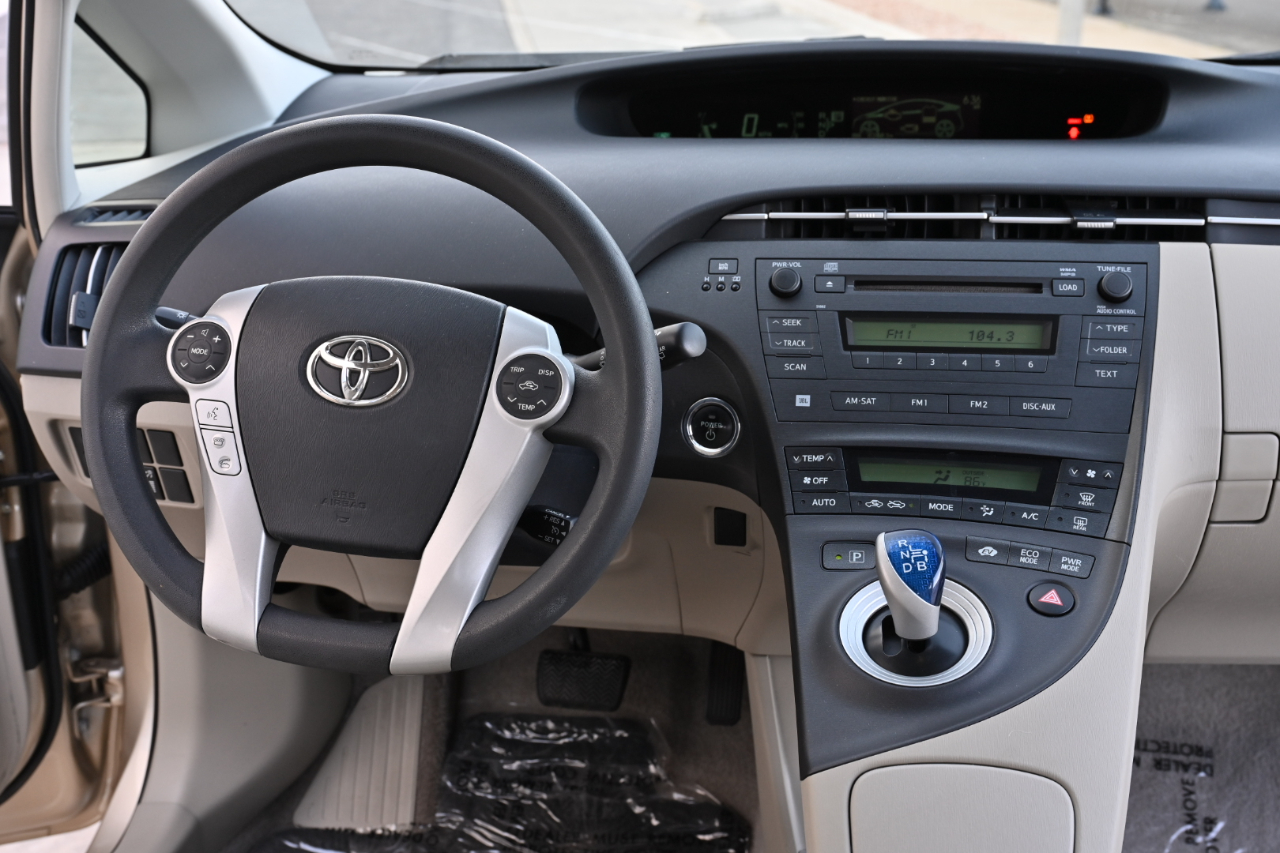 Toyota Prius  2011