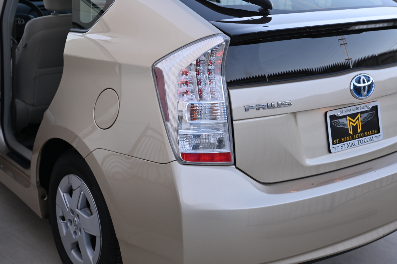 Toyota Prius  2011