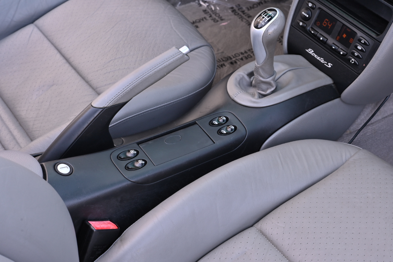 Porsche Boxster  2003