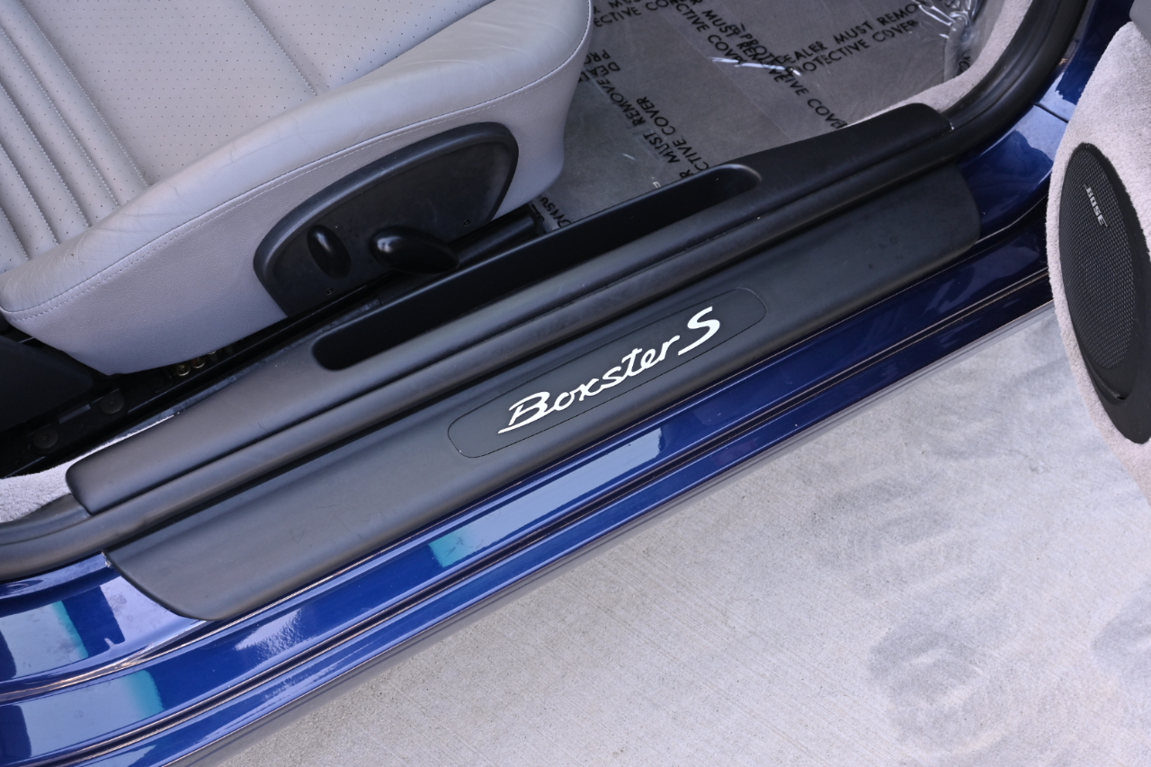 Porsche Boxster  2003