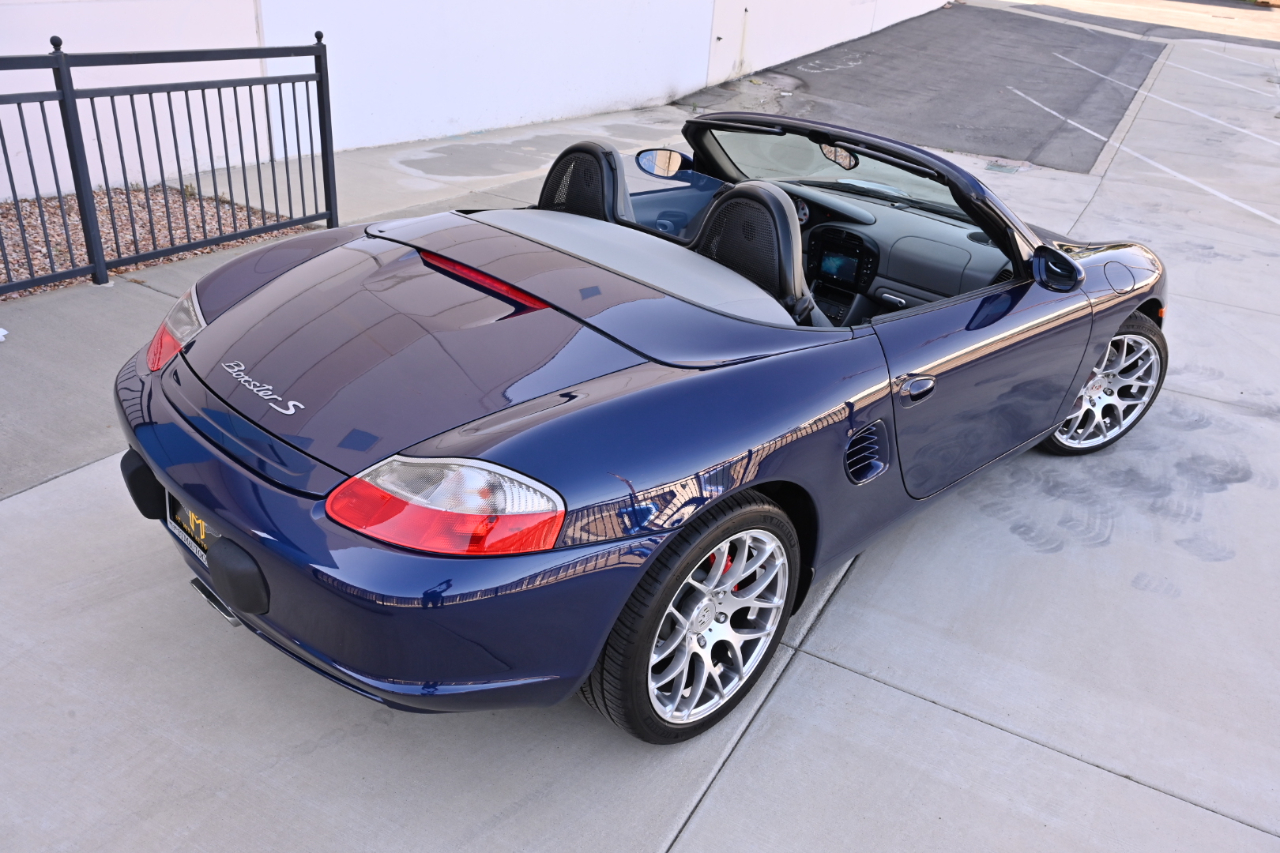 Porsche Boxster  2003