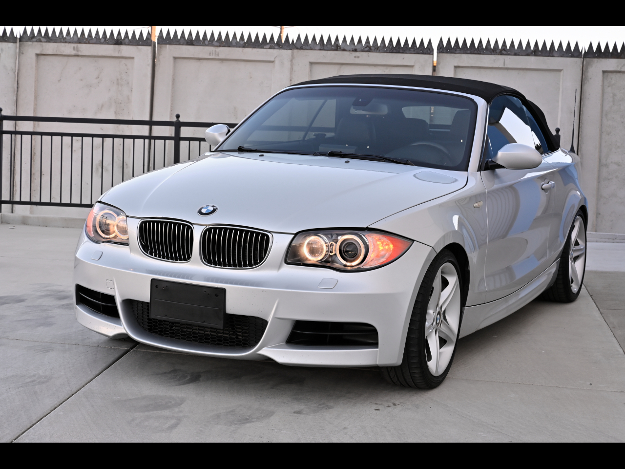 2008 BMW 1 Series 135i 6MT Convertible