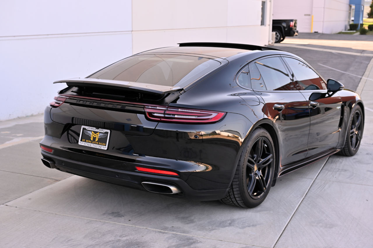 Porsche Panamera Hybrid  2018
