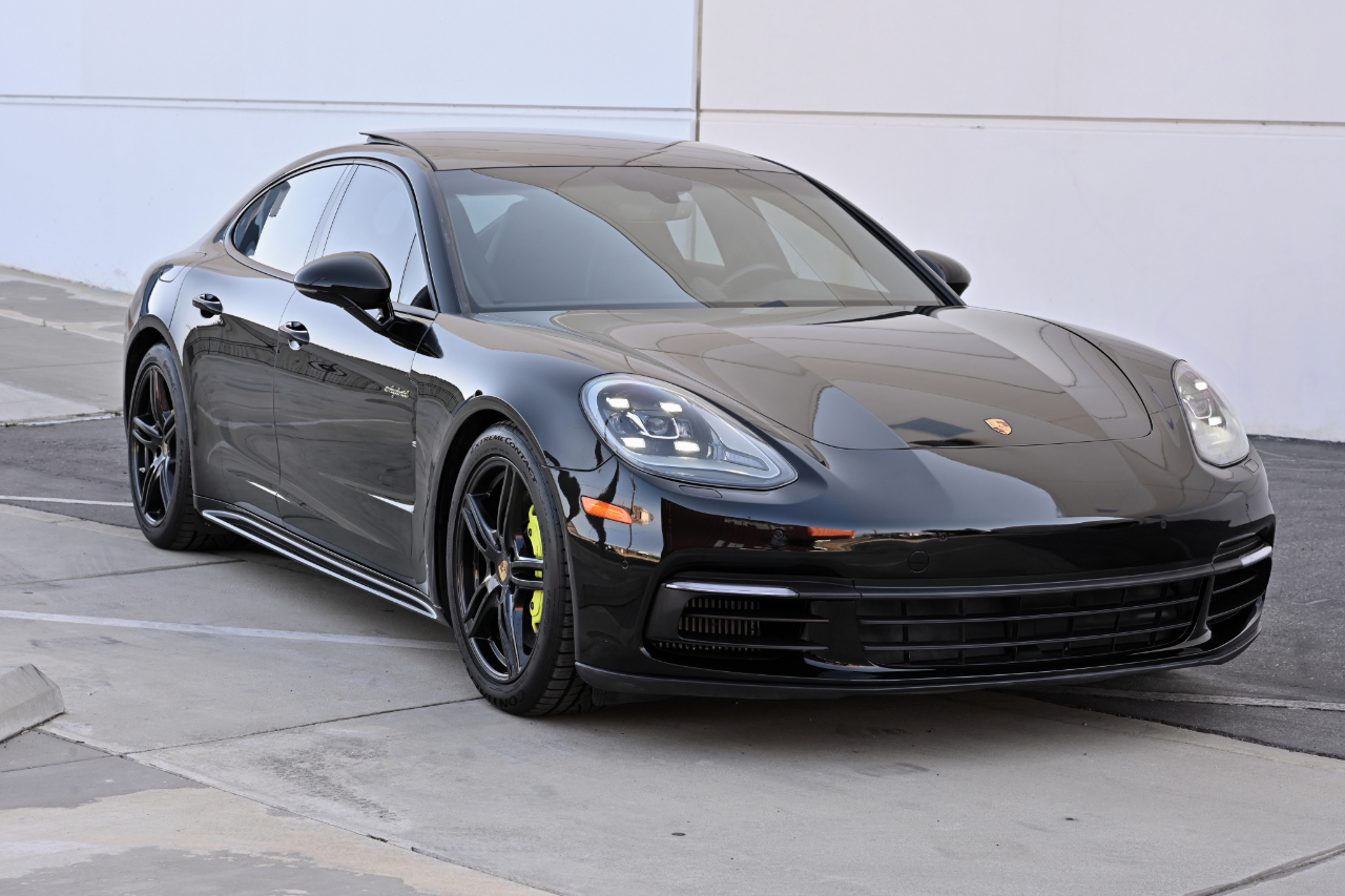 Porsche Panamera Hybrid  2018