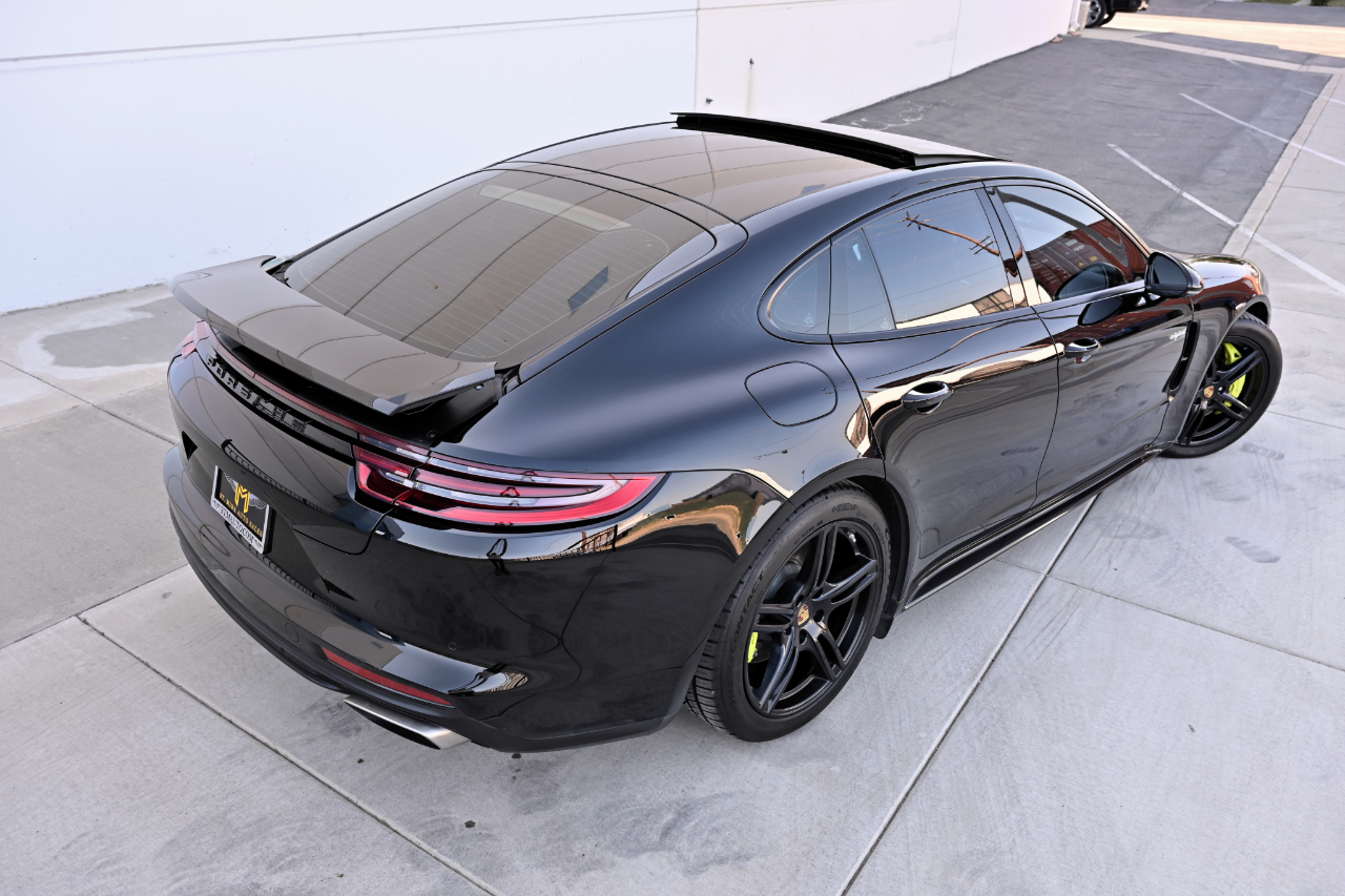 Porsche Panamera Hybrid  2018