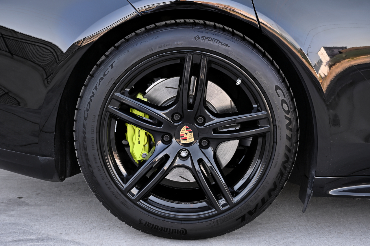 Porsche Panamera Hybrid  2018