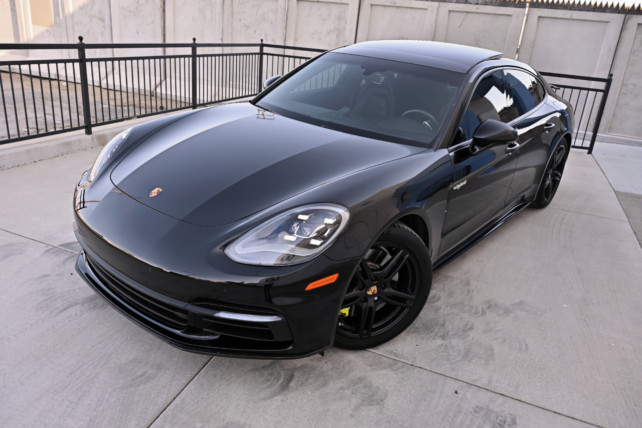 Porsche Panamera Hybrid  2018