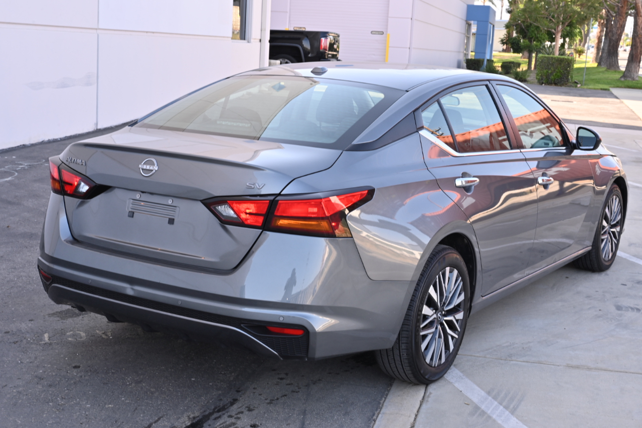 Nissan Altima 2.5 SV Sedan 2024