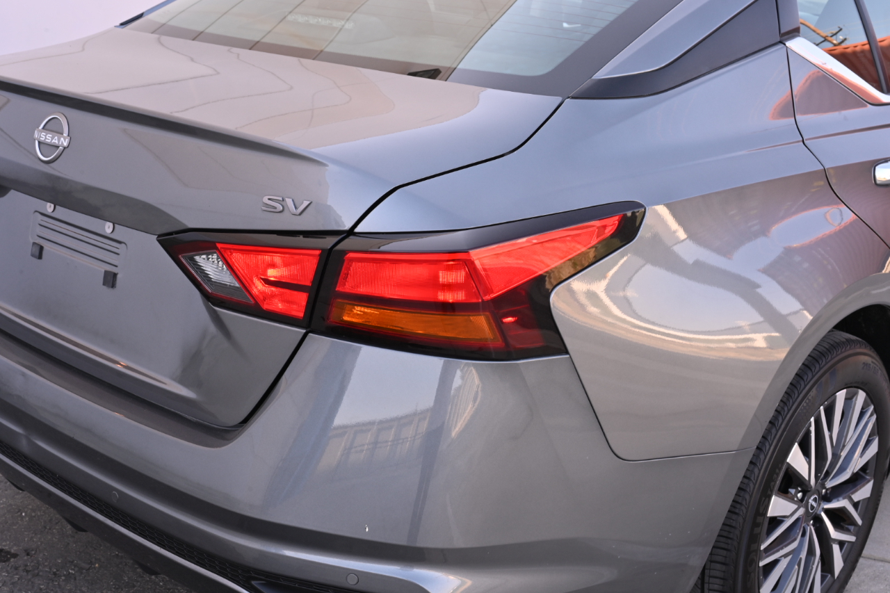 Nissan Altima 2.5 SV Sedan 2024