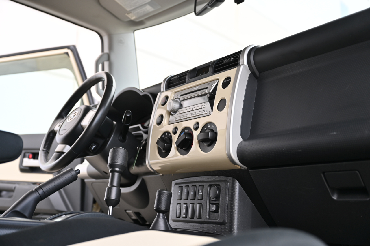 Toyota FJ Cruiser  2010