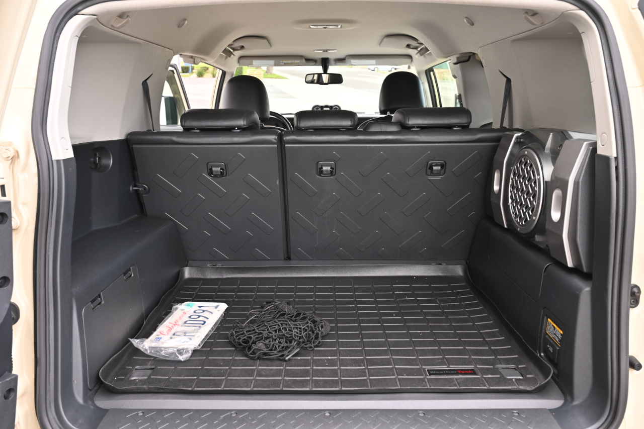 Toyota FJ Cruiser  2010