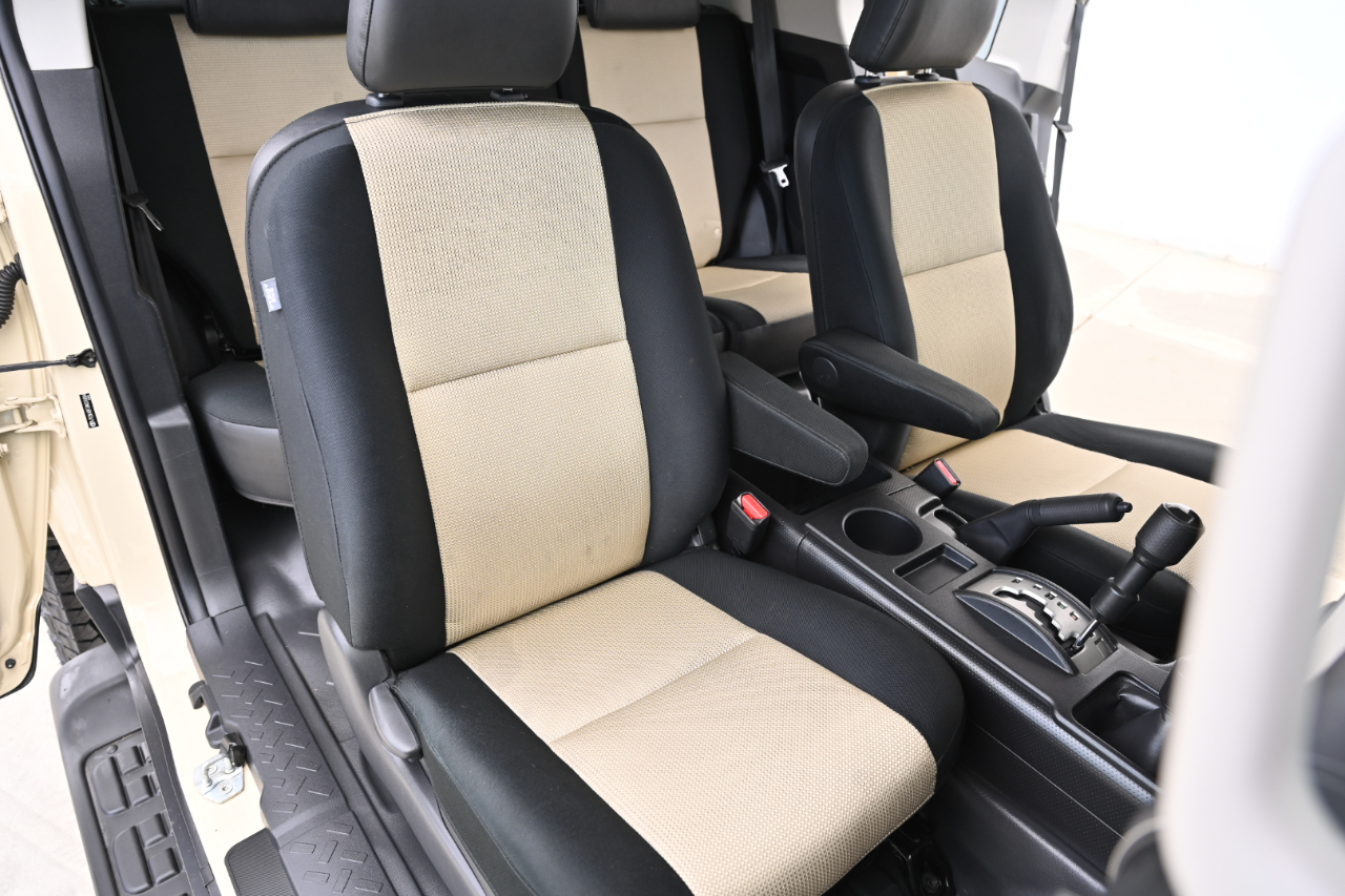 Toyota FJ Cruiser  2010