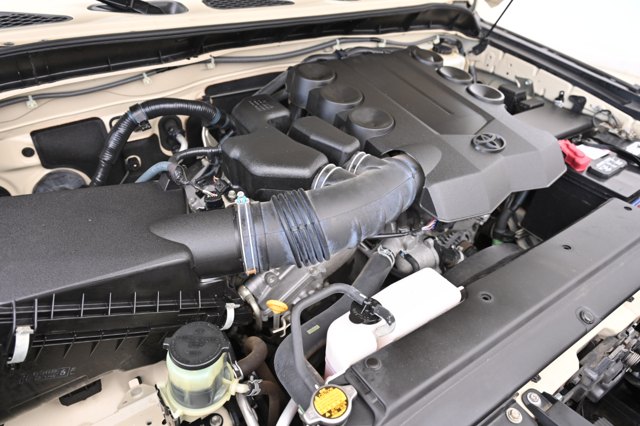 Toyota FJ Cruiser  2010