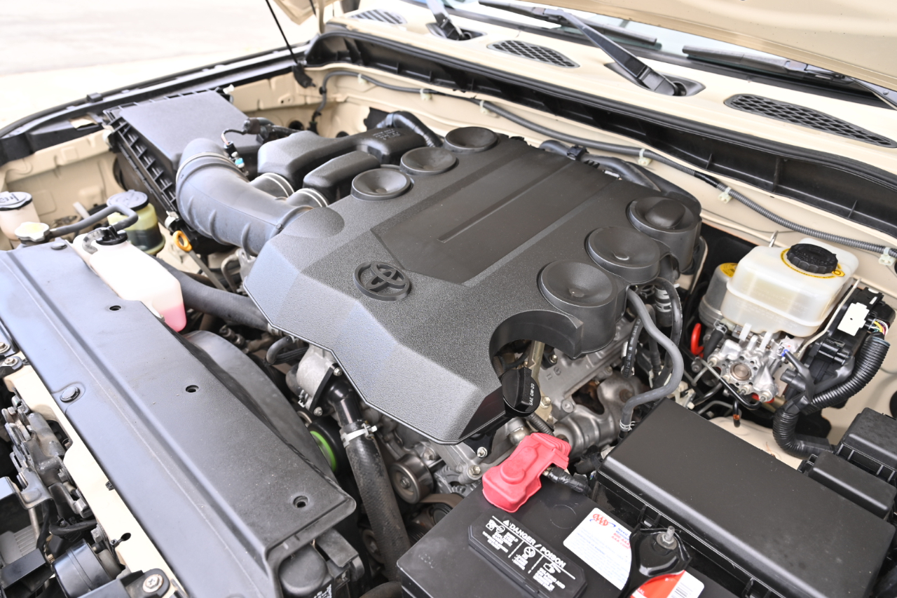 Toyota FJ Cruiser  2010