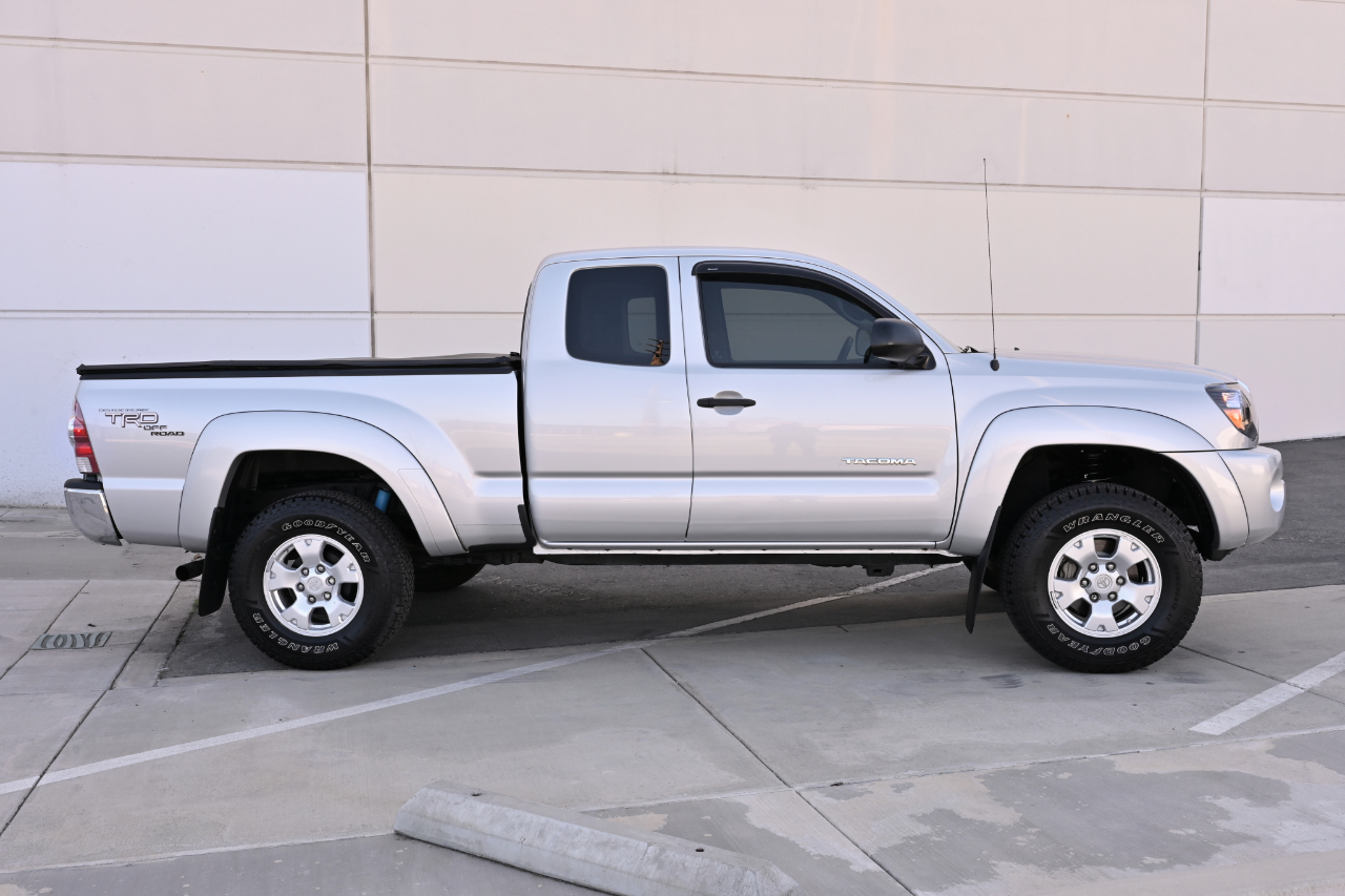 Toyota Tacoma  2010