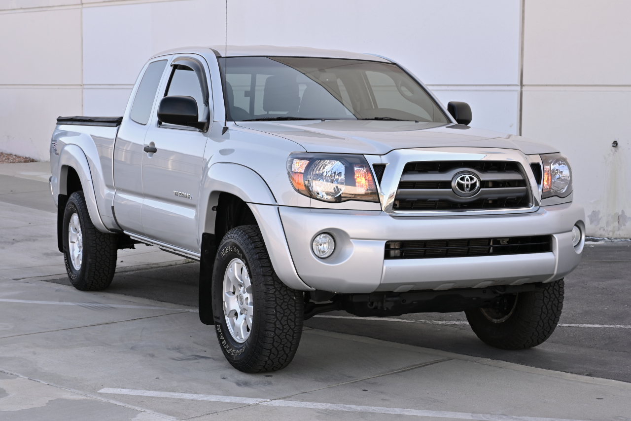 Toyota Tacoma  2010