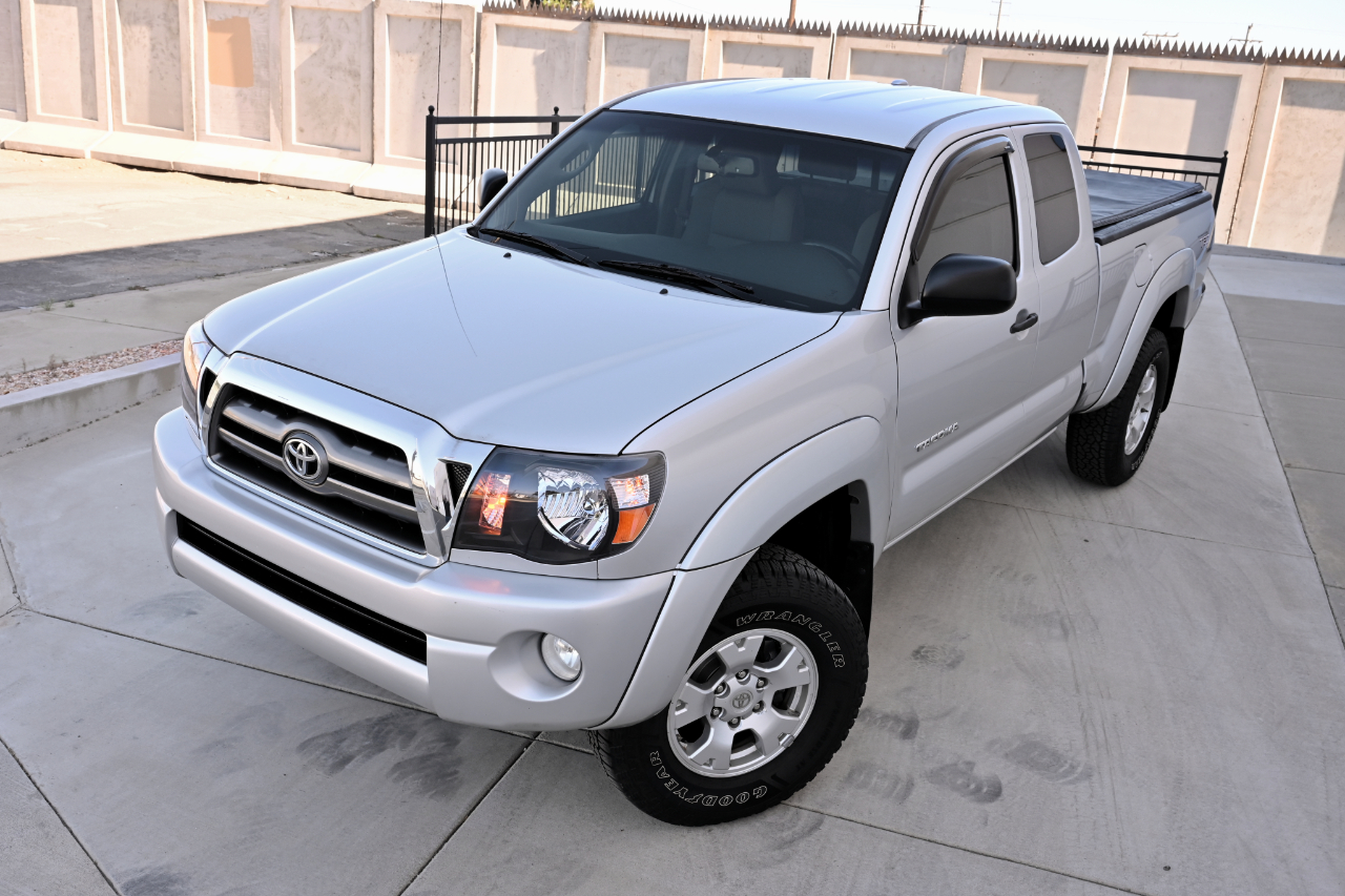 Toyota Tacoma  2010