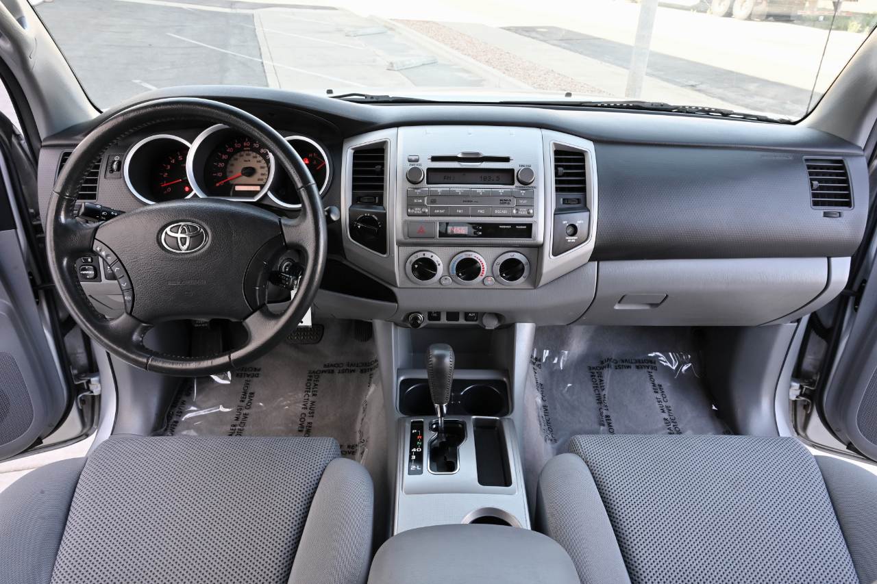 Toyota Tacoma  2010