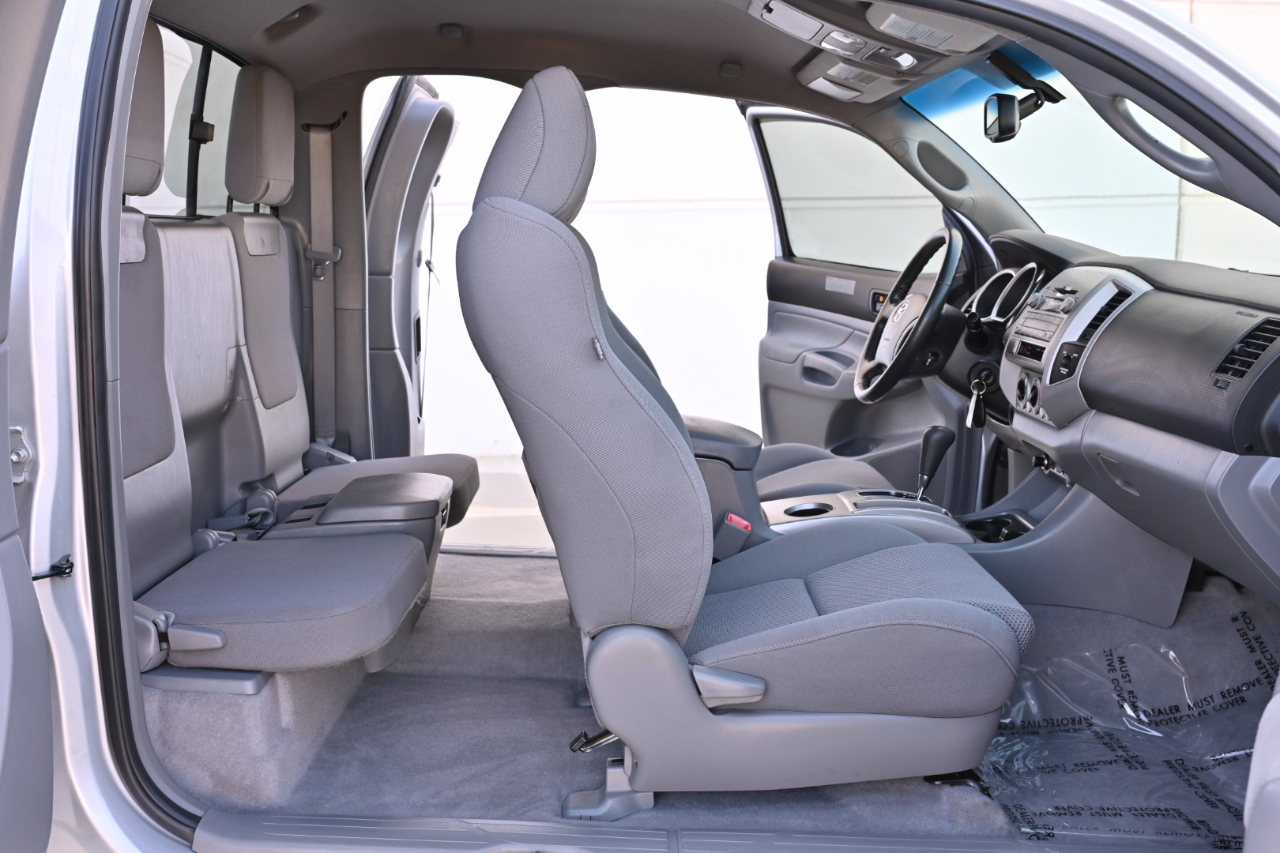 Toyota Tacoma  2010