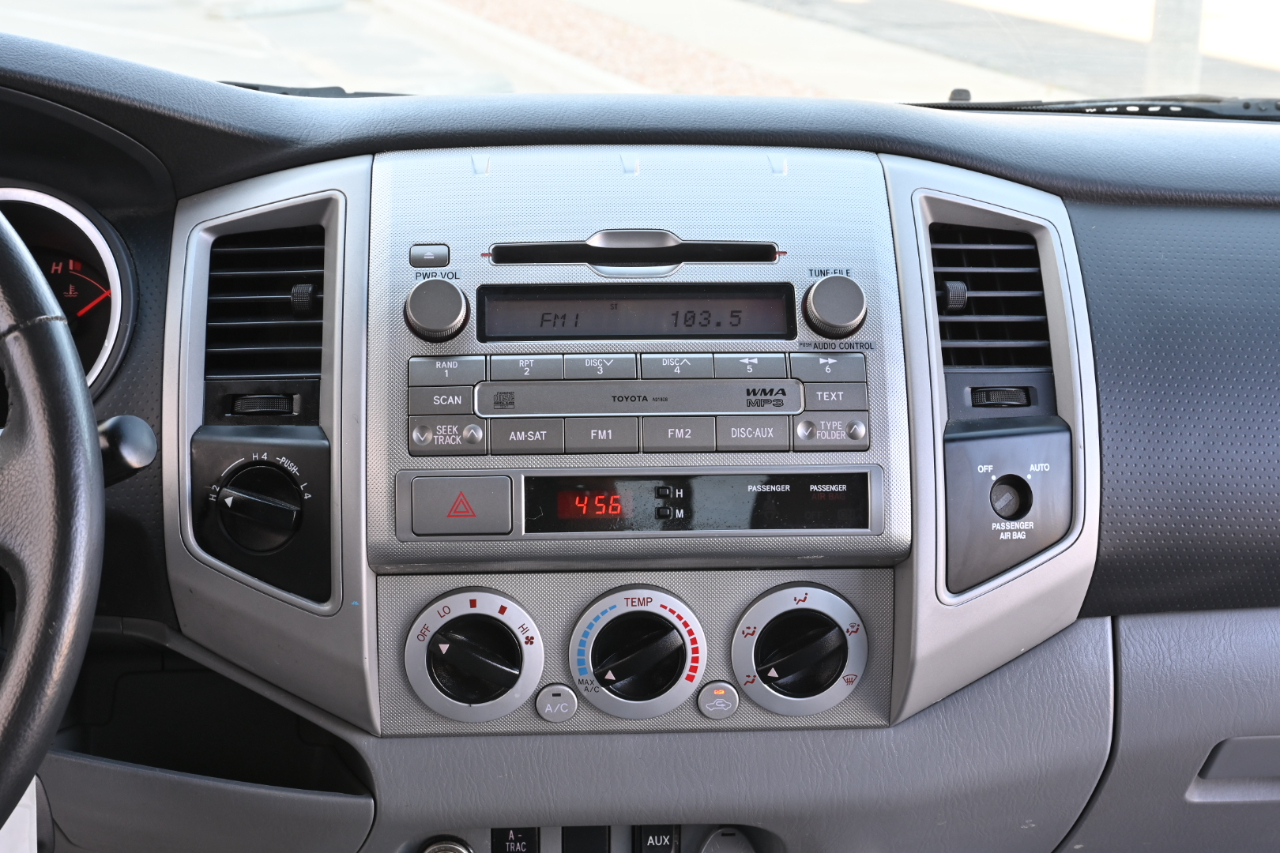 Toyota Tacoma  2010