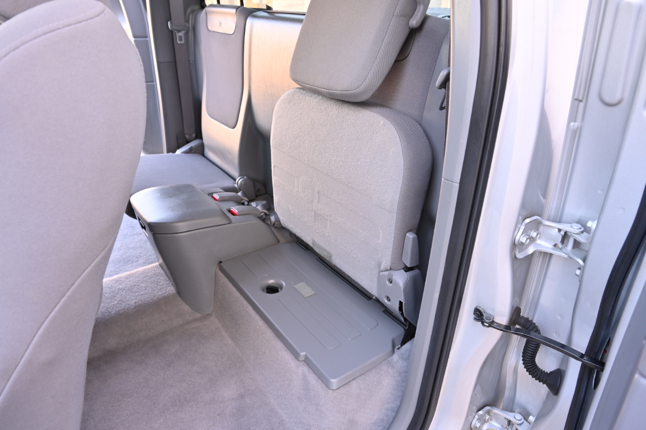 Toyota Tacoma  2010