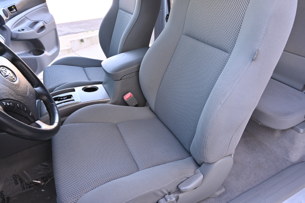 Toyota Tacoma  2010