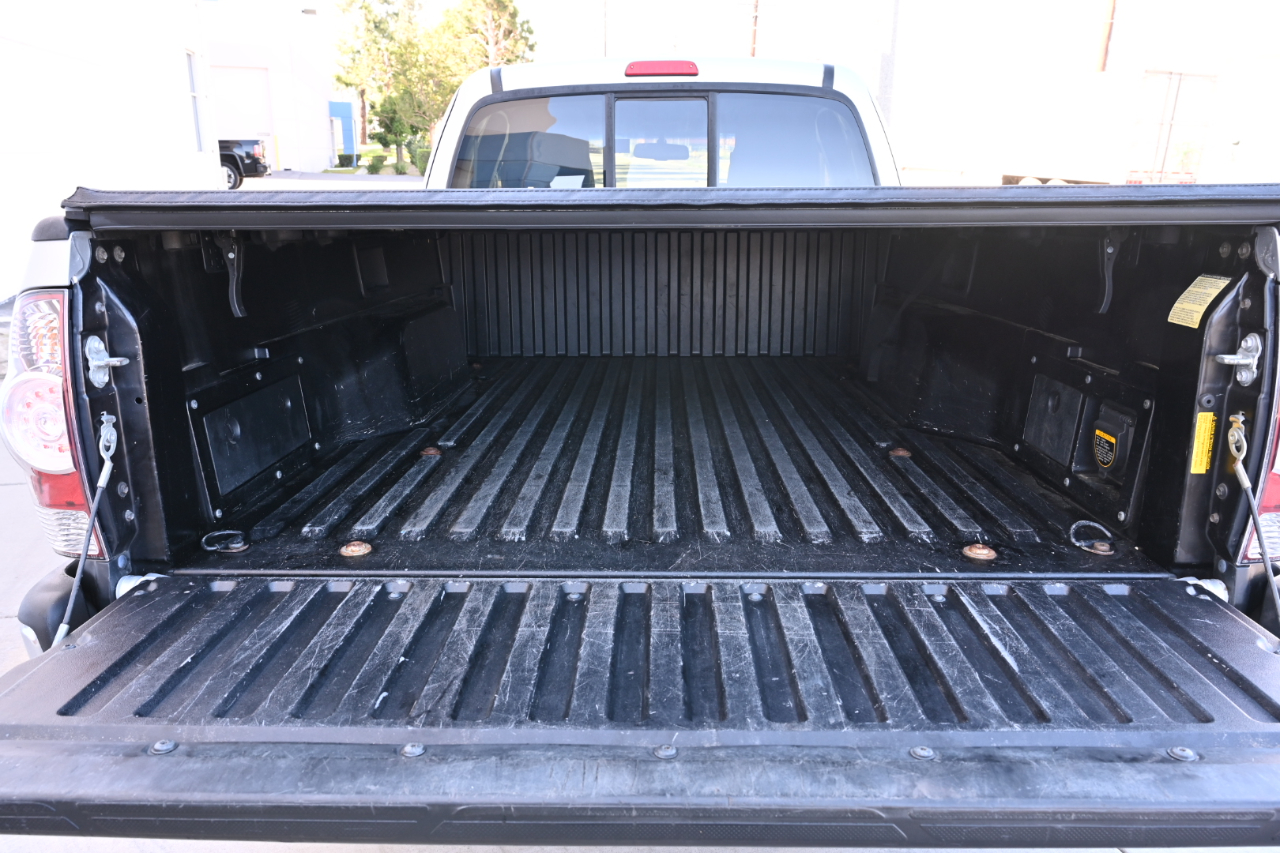 Toyota Tacoma  2010