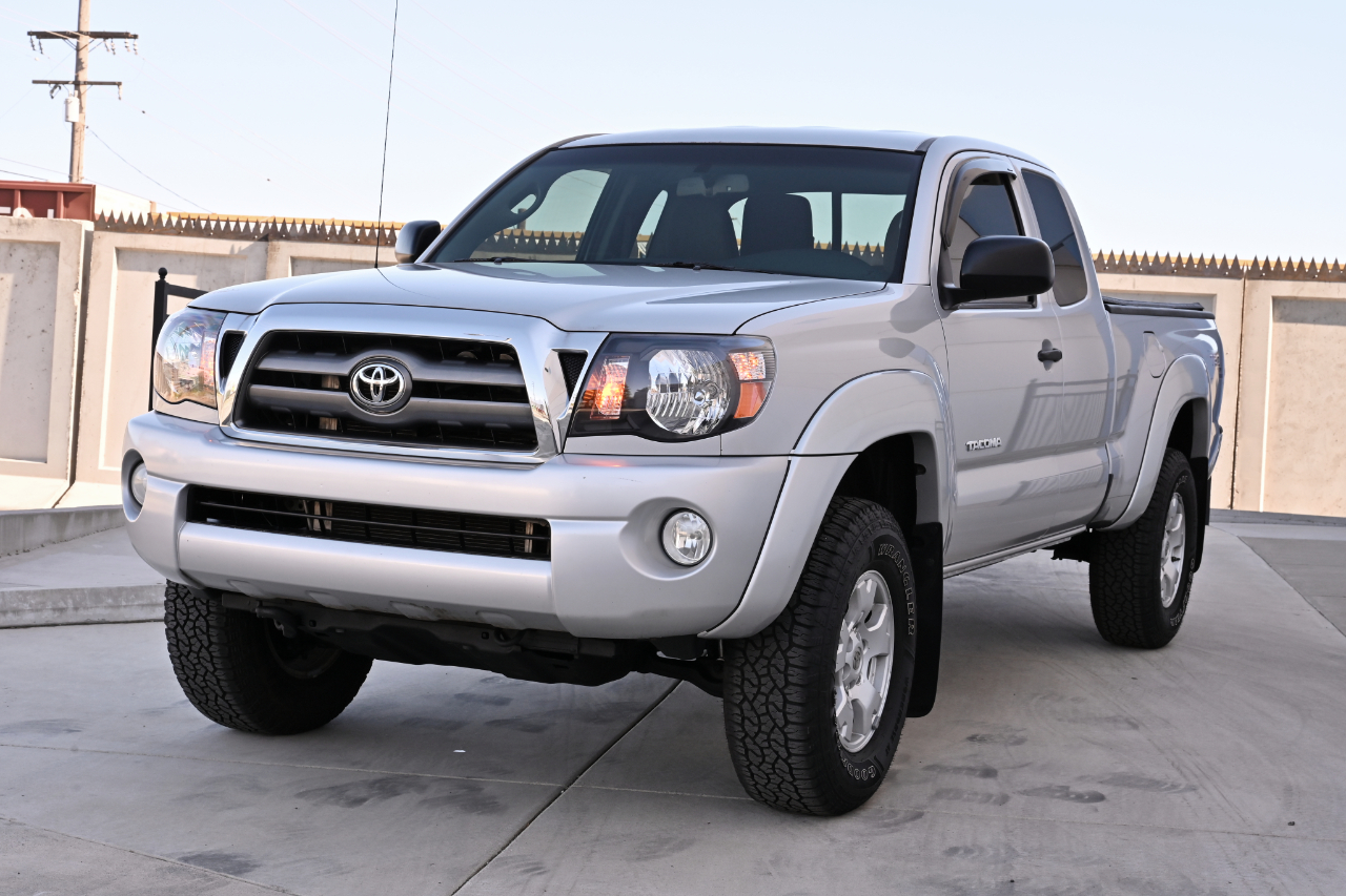 Toyota Tacoma  2010
