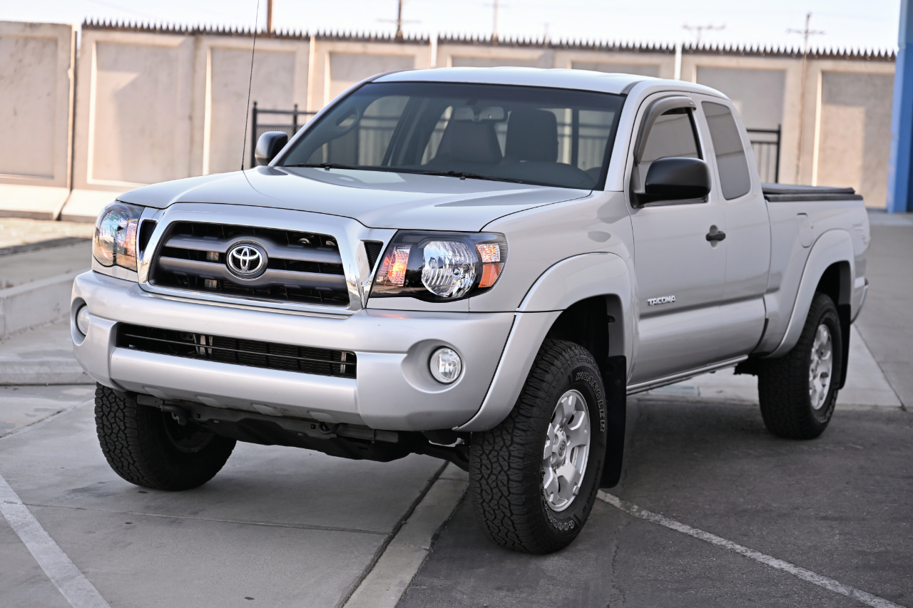 Toyota Tacoma  2010