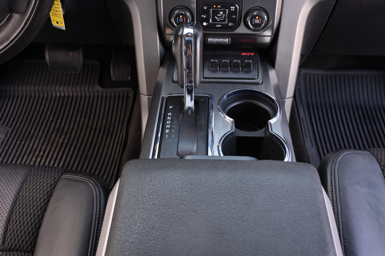 Ford F-150 4WD SuperCrew 145" SVT Raptor 2014