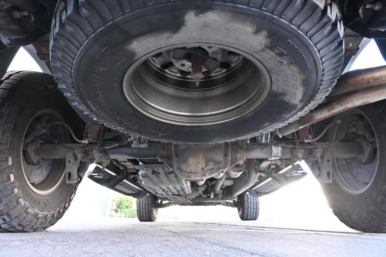 Ford F-150 4WD SuperCrew 145" SVT Raptor 2014
