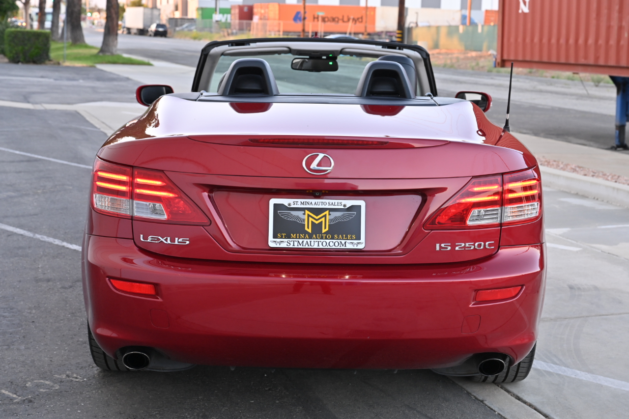 Lexus IS 250C  2010