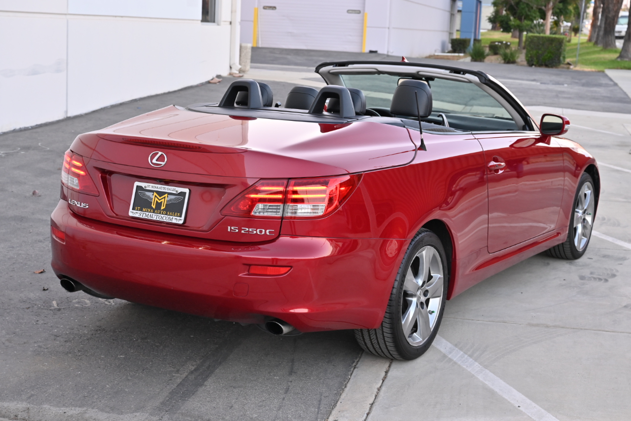 Lexus IS 250C  2010