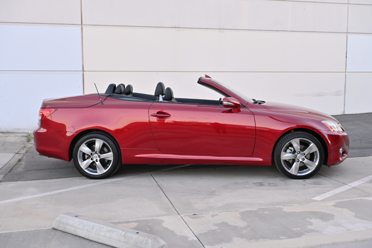 Lexus IS 250C  2010