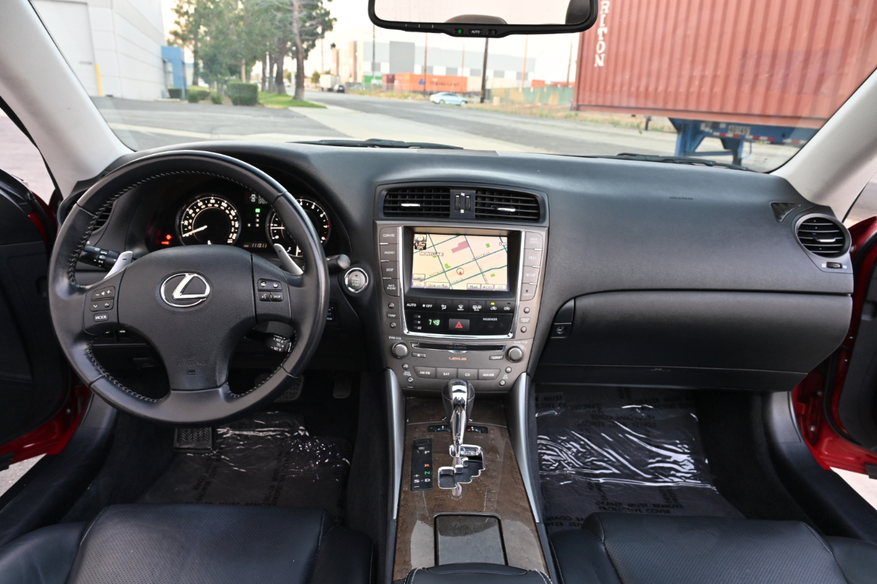 Lexus IS 250C  2010
