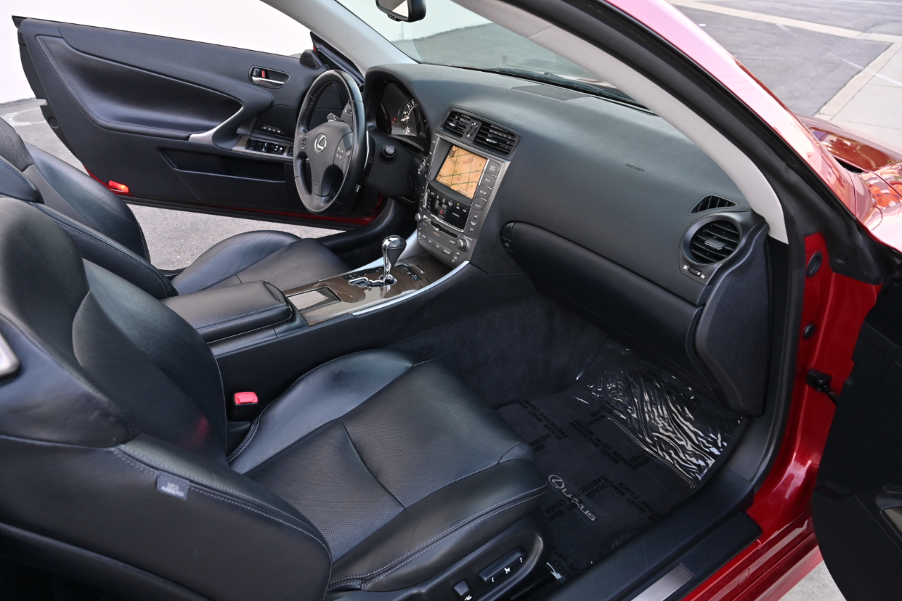 Lexus IS 250C  2010