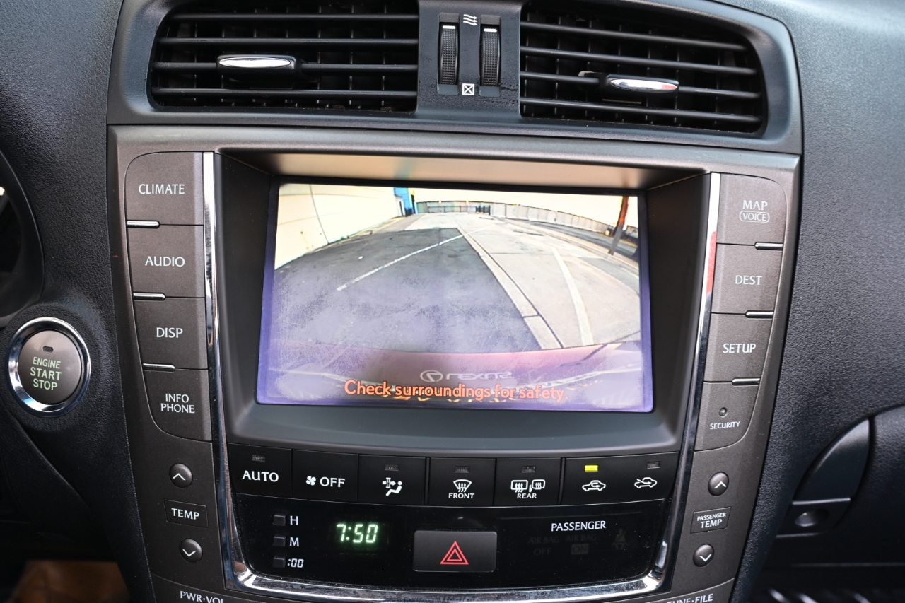 Lexus IS 250C  2010
