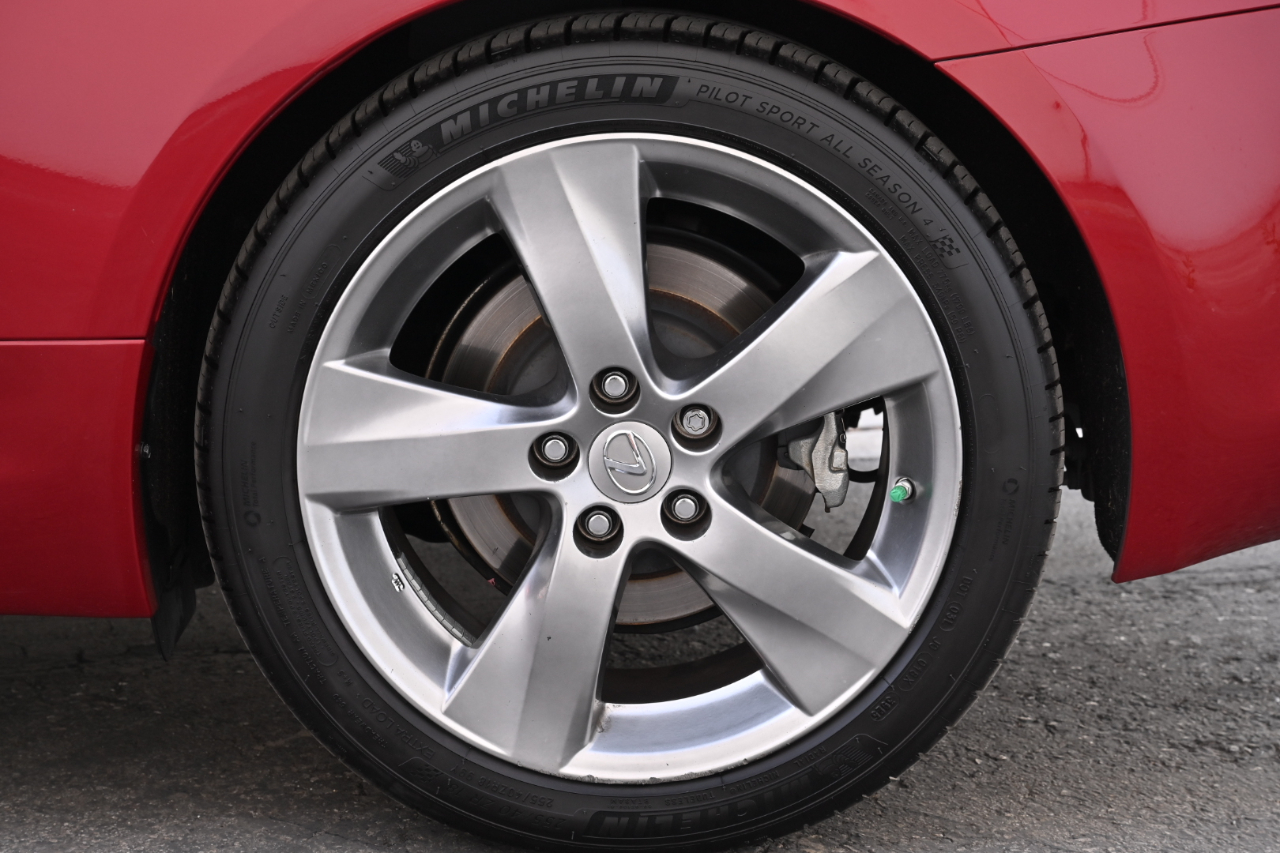 Lexus IS 250C  2010