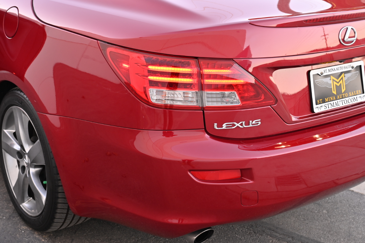 Lexus IS 250C  2010