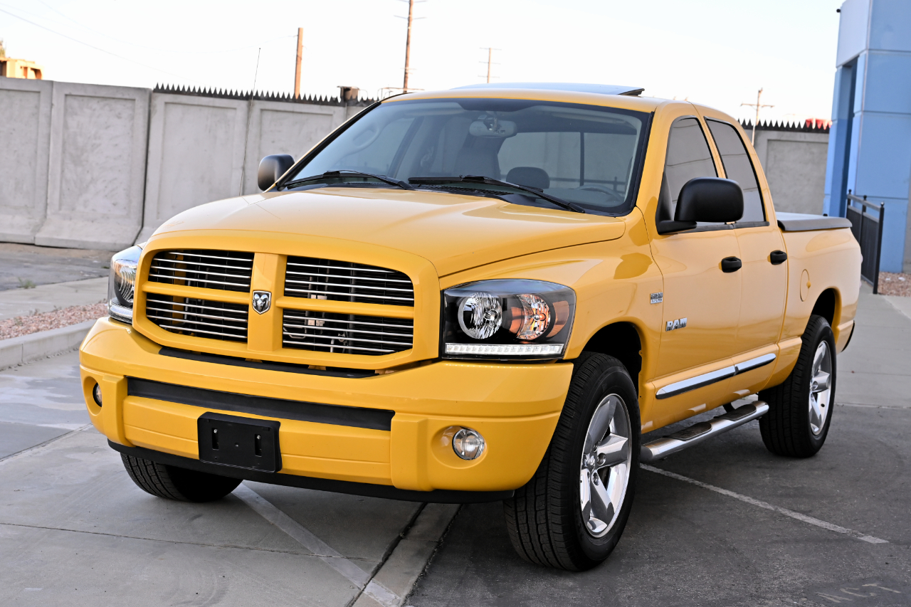 Dodge Ram 1500 2WD Quad Cab 140.5" SLT 2008