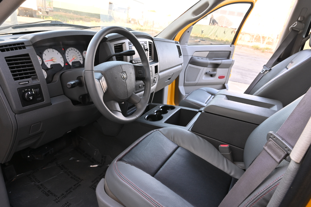 Dodge Ram 1500 2WD Quad Cab 140.5" SLT 2008