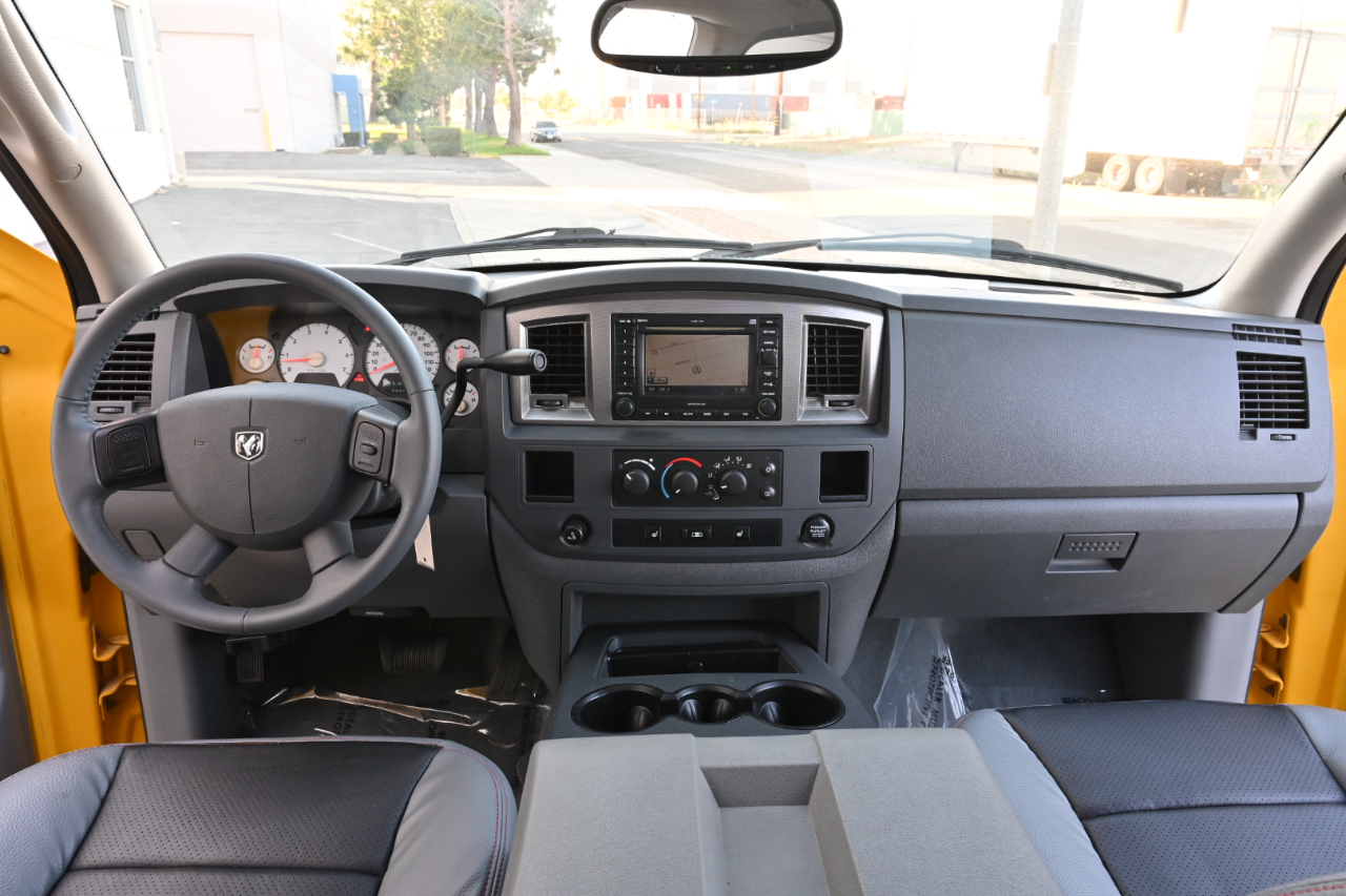 Dodge Ram 1500 2WD Quad Cab 140.5" SLT 2008