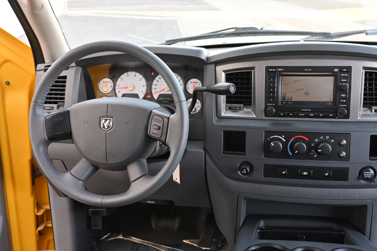 Dodge Ram 1500 2WD Quad Cab 140.5" SLT 2008