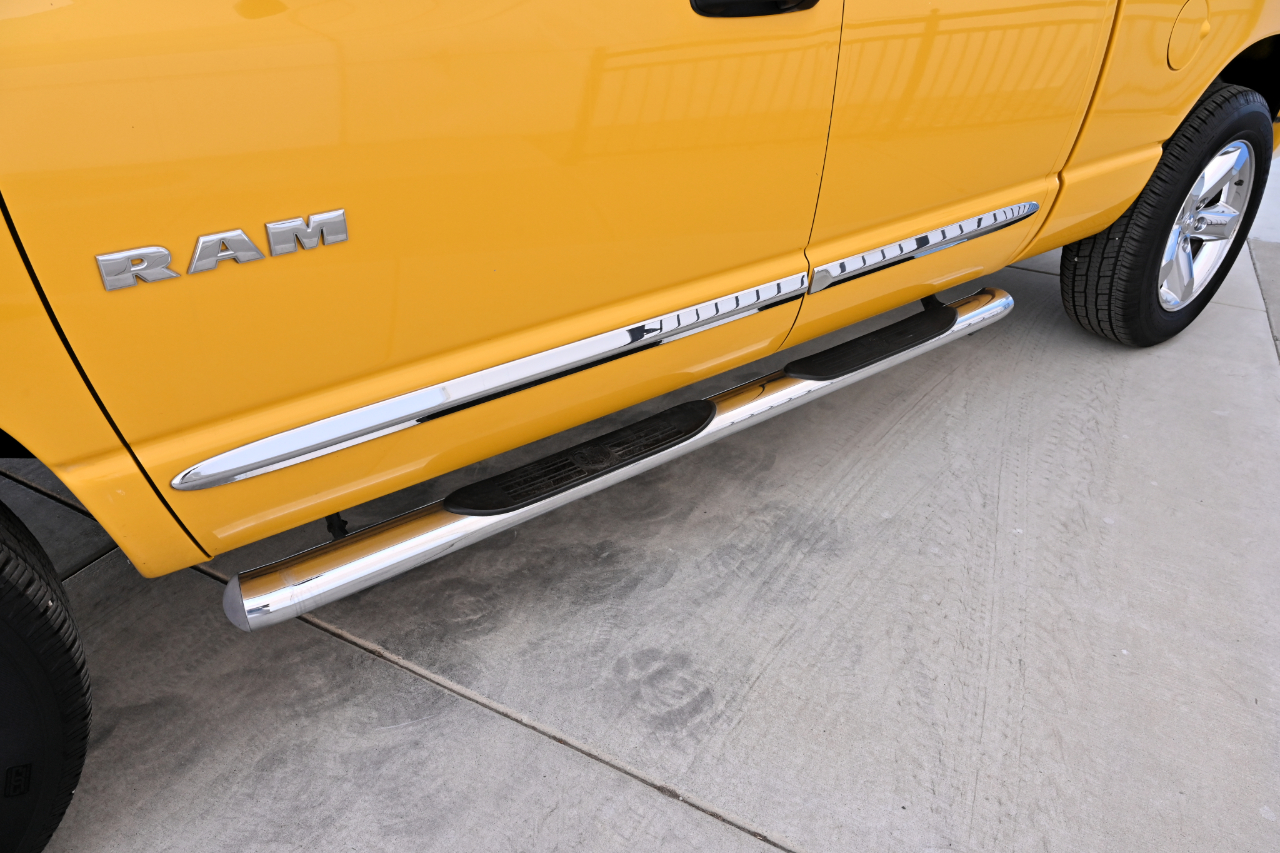 Dodge Ram 1500 2WD Quad Cab 140.5" SLT 2008
